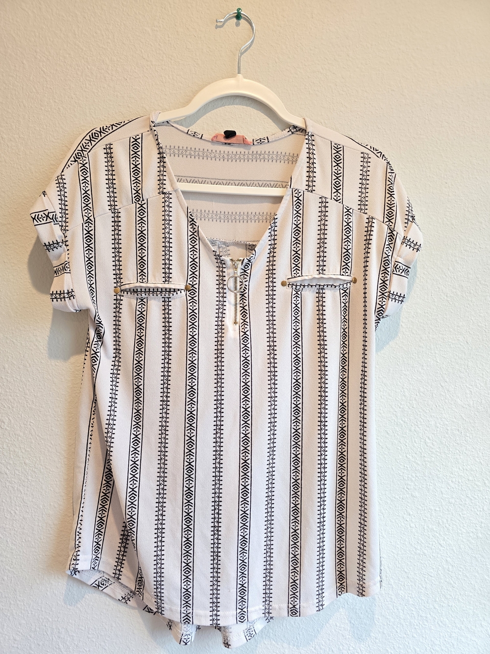 Striped Short Sleeve V-Neck Blouse in White & Black
